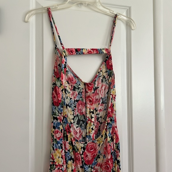 Floral Backless Dress - Picture 3 of 3